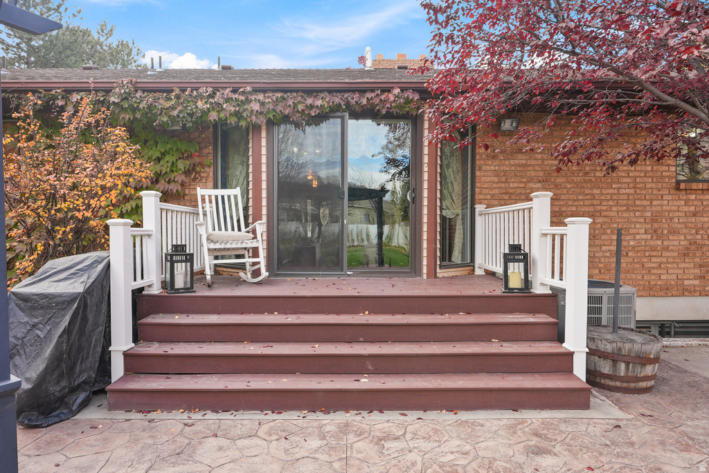 2752 N 600 E Lehi, UT 84043