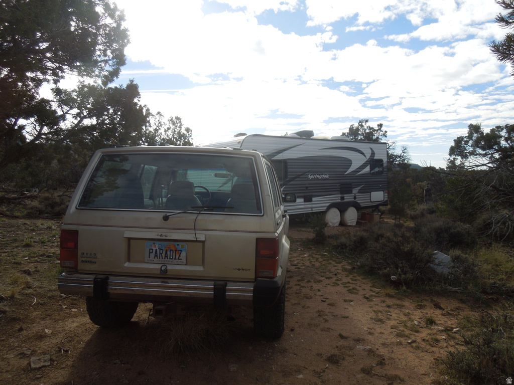 411 W SAND FLATS RD 11675 E L ON PUB ESMT RD Moab, UT 84532