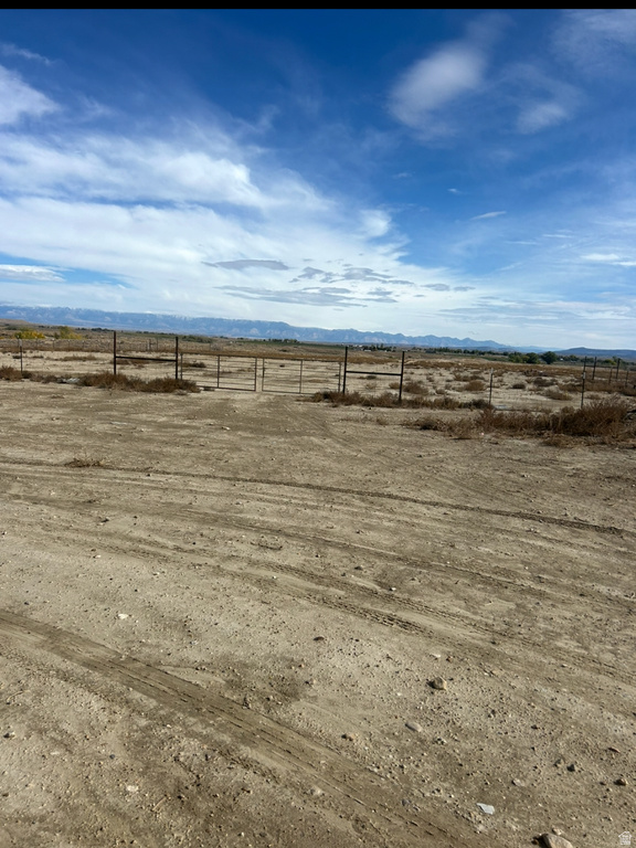 2430 N LUNDY LN Cleveland, UT 84518