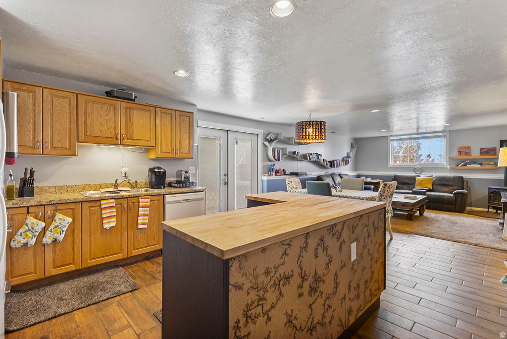 638 E SCENIC HILLS DR North Salt Lake, UT 84054