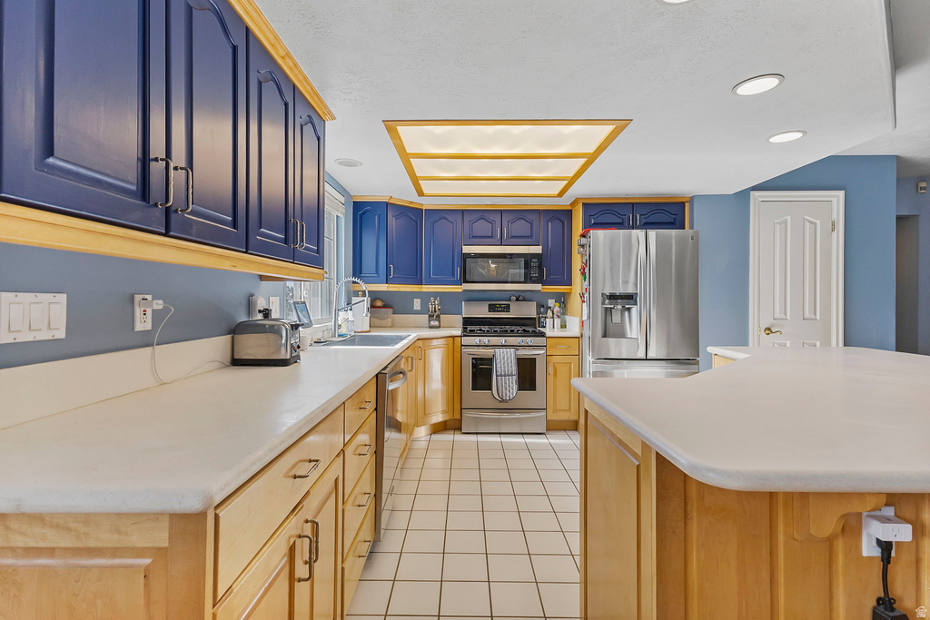 638 E SCENIC HILLS DR North Salt Lake, UT 84054