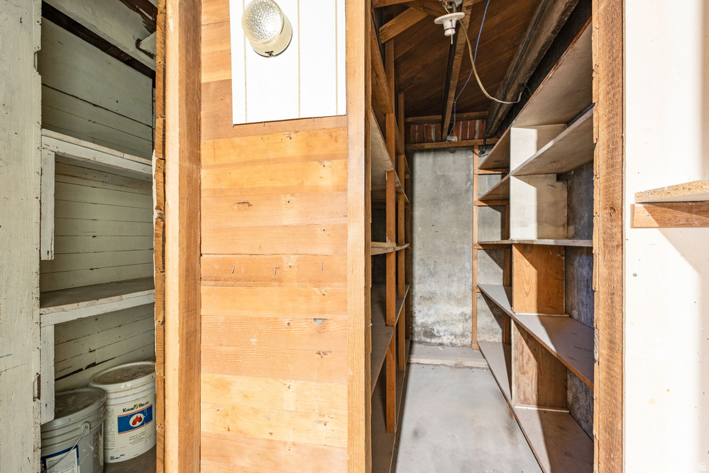 921 W 2700 S Syracuse, UT 84075