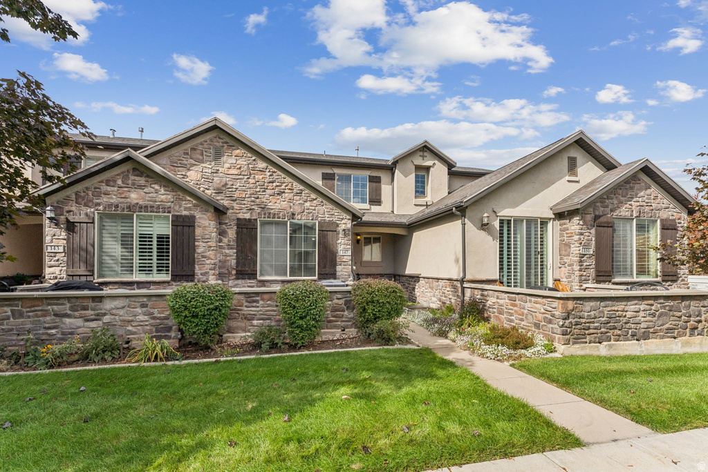 147 N 360 W #21 Centerville, UT 84014