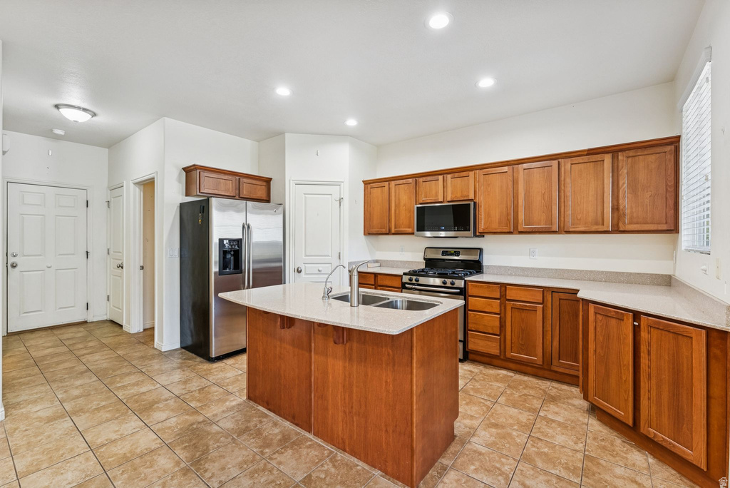 147 N 360 W #21 Centerville, UT 84014