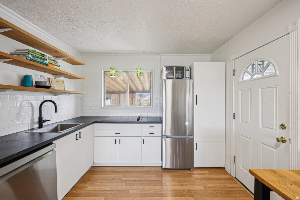 2637 S 8590 W Magna, UT 84044