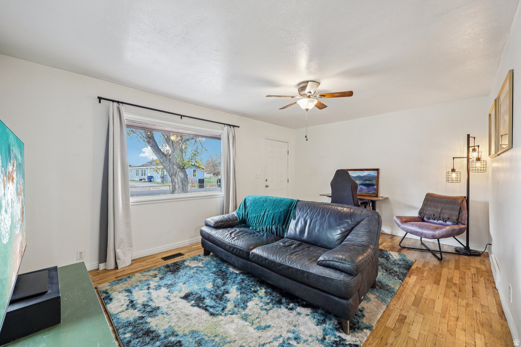 2637 S 8590 W Magna, UT 84044