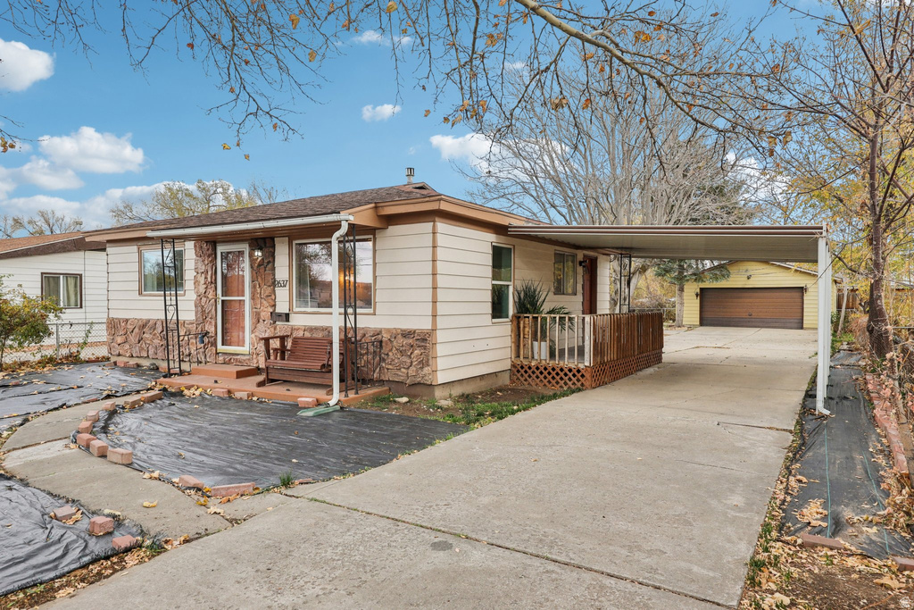 2637 S 8590 W Magna, UT 84044