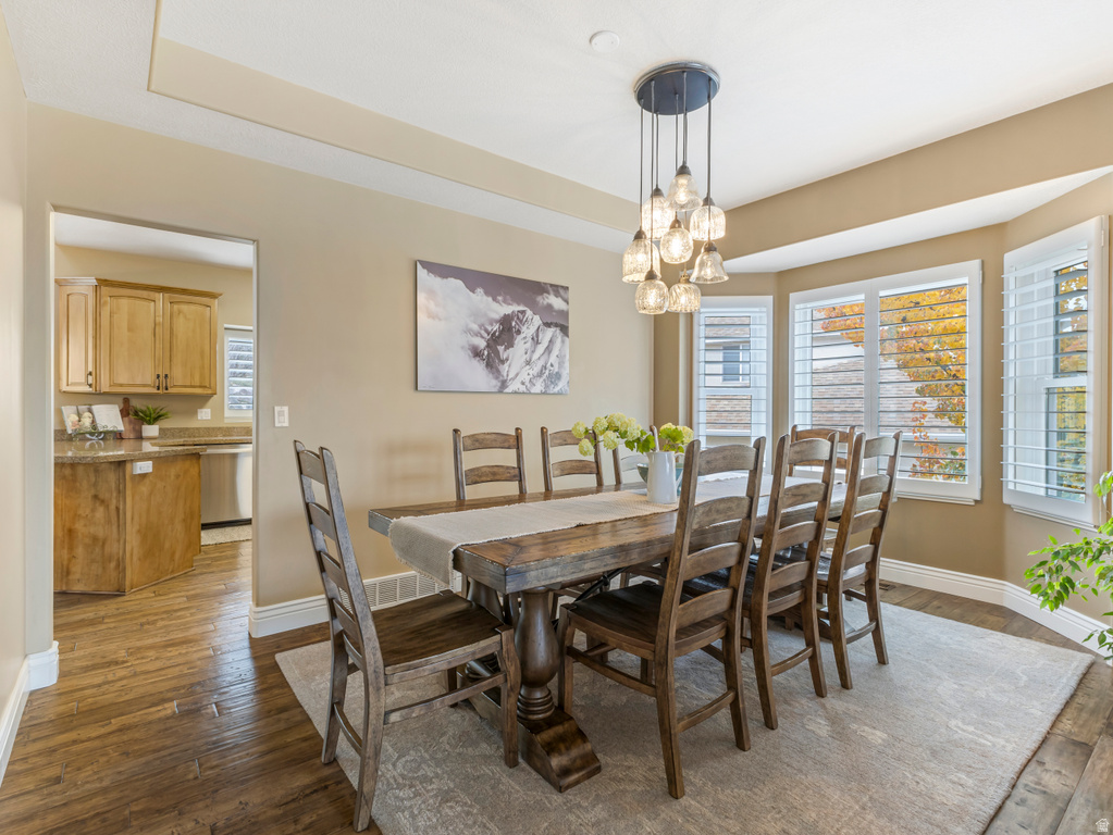 1104 E FAIRWAY DR North Salt Lake, UT 84054