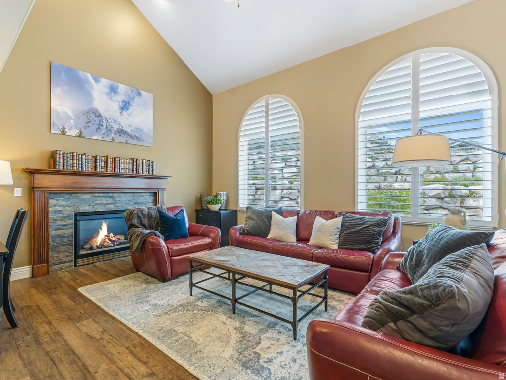 1104 E FAIRWAY DR North Salt Lake, UT 84054