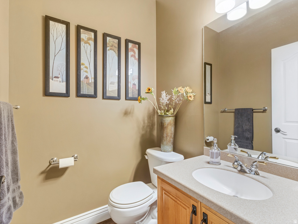 1104 E FAIRWAY DR North Salt Lake, UT 84054