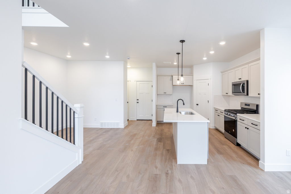 778 N DANVERSE DR #677 Saratoga Springs, UT 84045