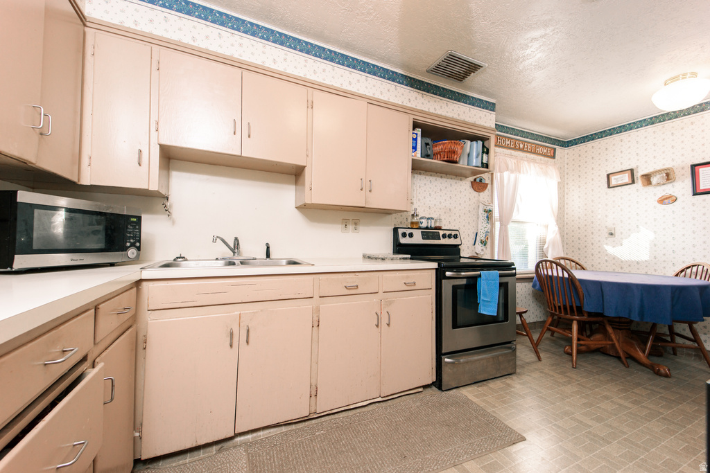 8955 N HIGHWAY 38 Deweyville, UT 84309