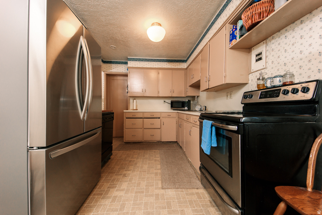 8955 N HIGHWAY 38 Deweyville, UT 84309