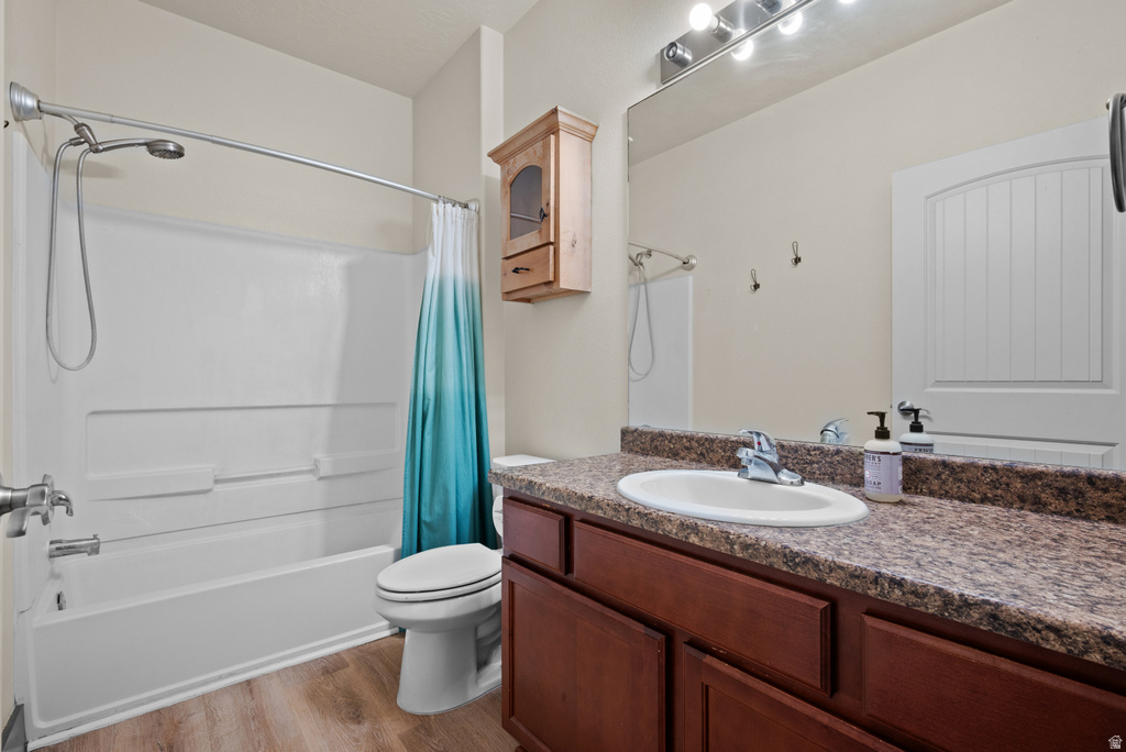 178 W SPRINGVIEW DR Saratoga Springs, UT 84045