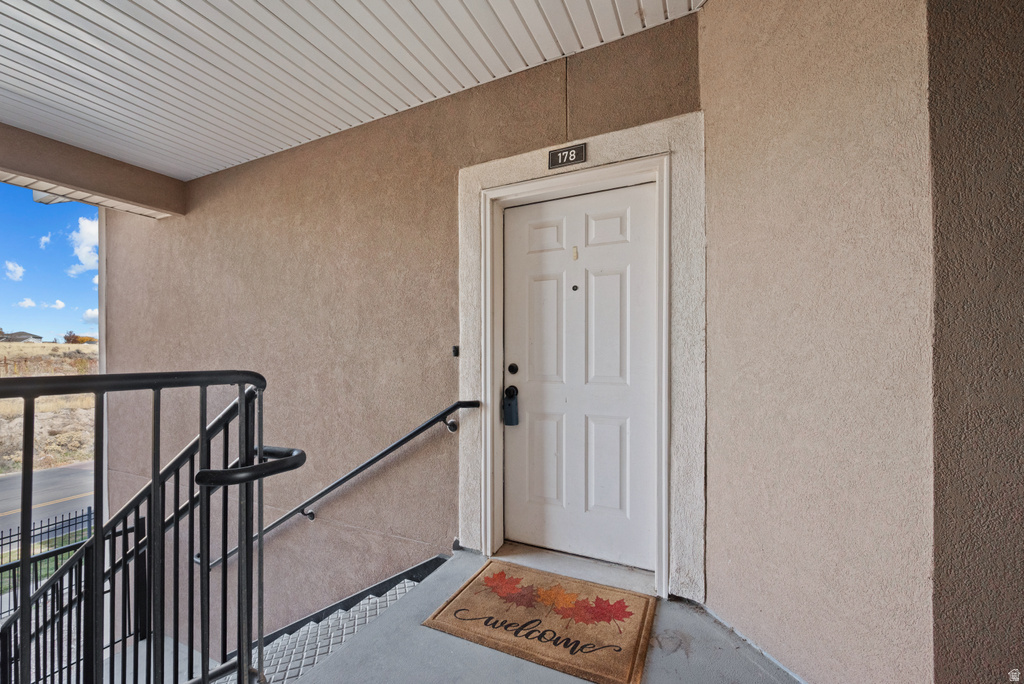 178 W SPRINGVIEW DR Saratoga Springs, UT 84045