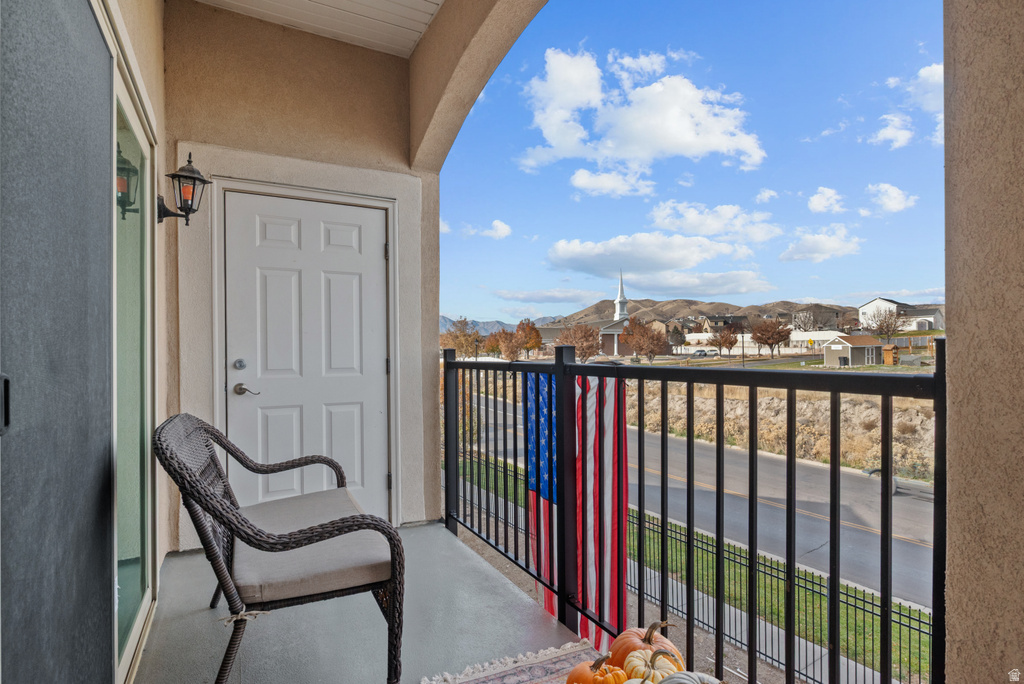 178 W SPRINGVIEW DR Saratoga Springs, UT 84045