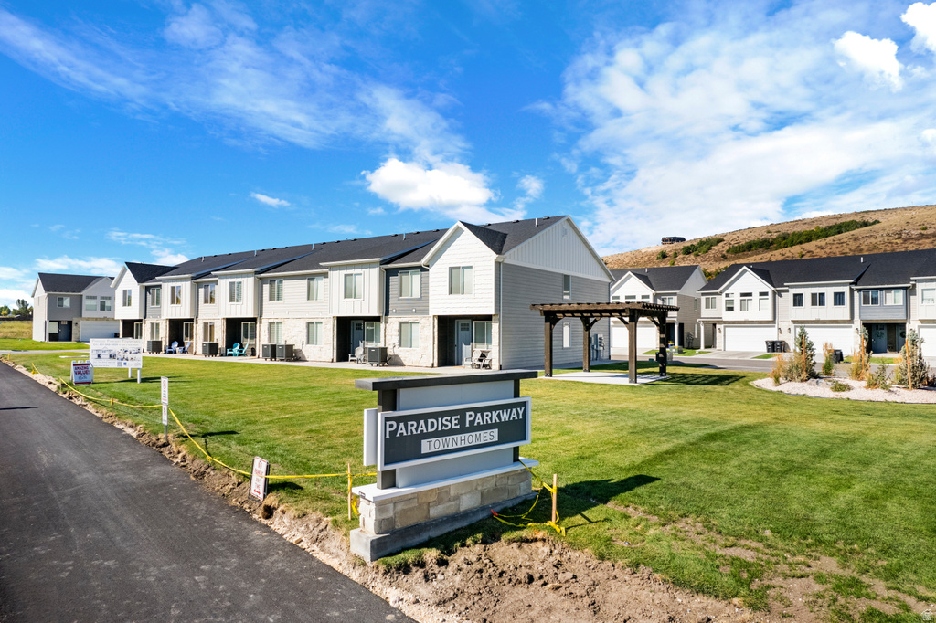 570 N BOURDONS RIVER ST #53 Garden City, UT 84028