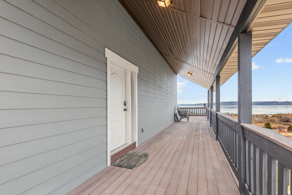 1476 N TRAPPER LOOP Garden City, UT 84028