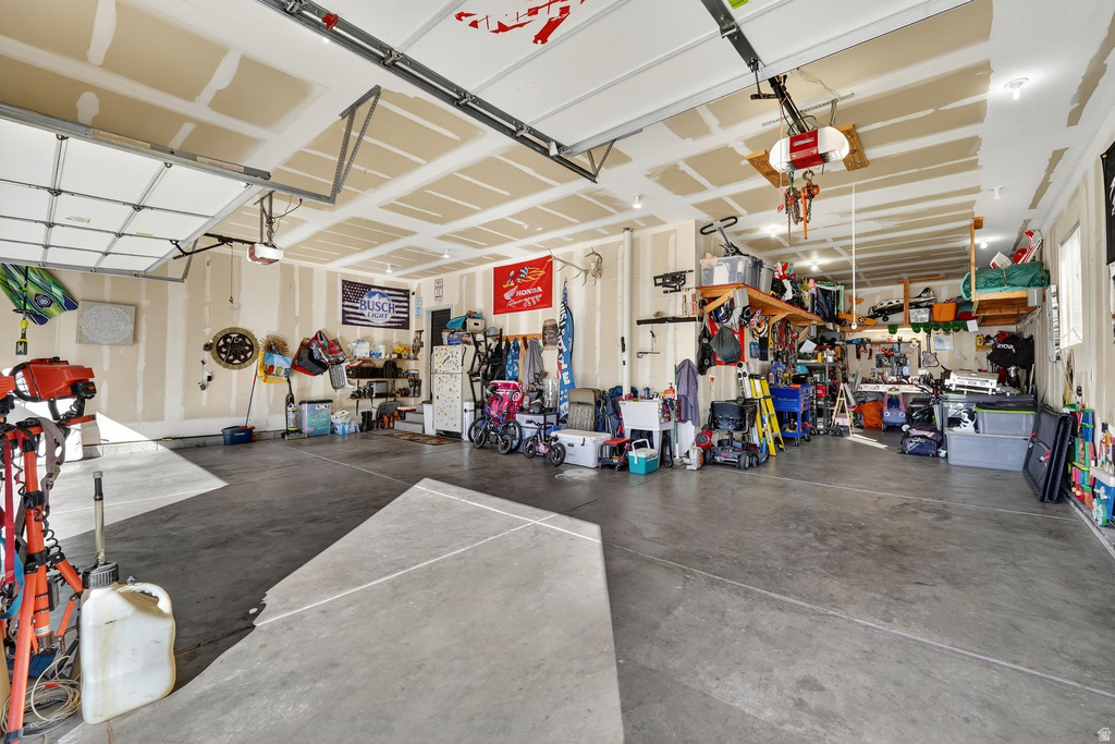 1241 VIA LA COSTA Tooele, UT 84074