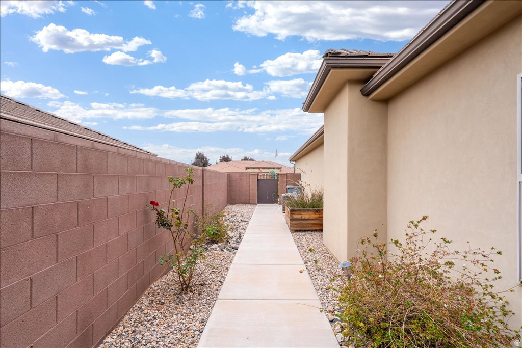 2866 E CARMINE DR St George, UT 84790