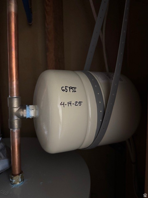 249 WEST LN Provo, UT 84601