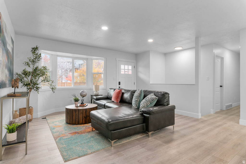 11726 S 1000 E Sandy, UT 84094