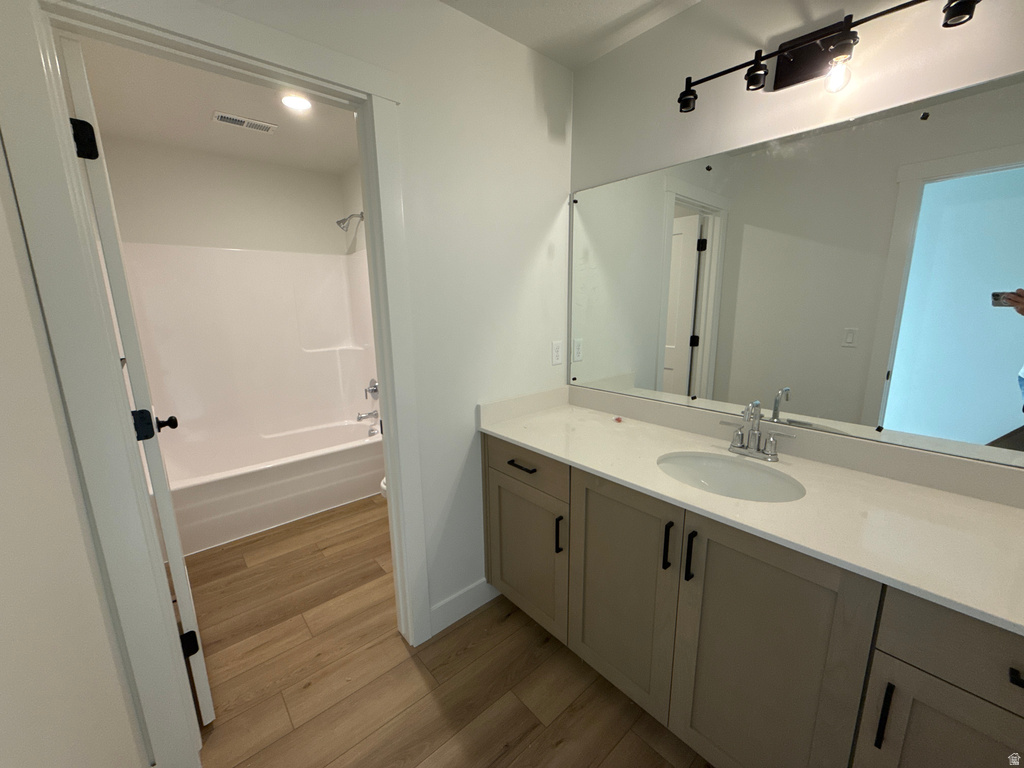 6374 S RAY DR #111 South Weber, UT 84405