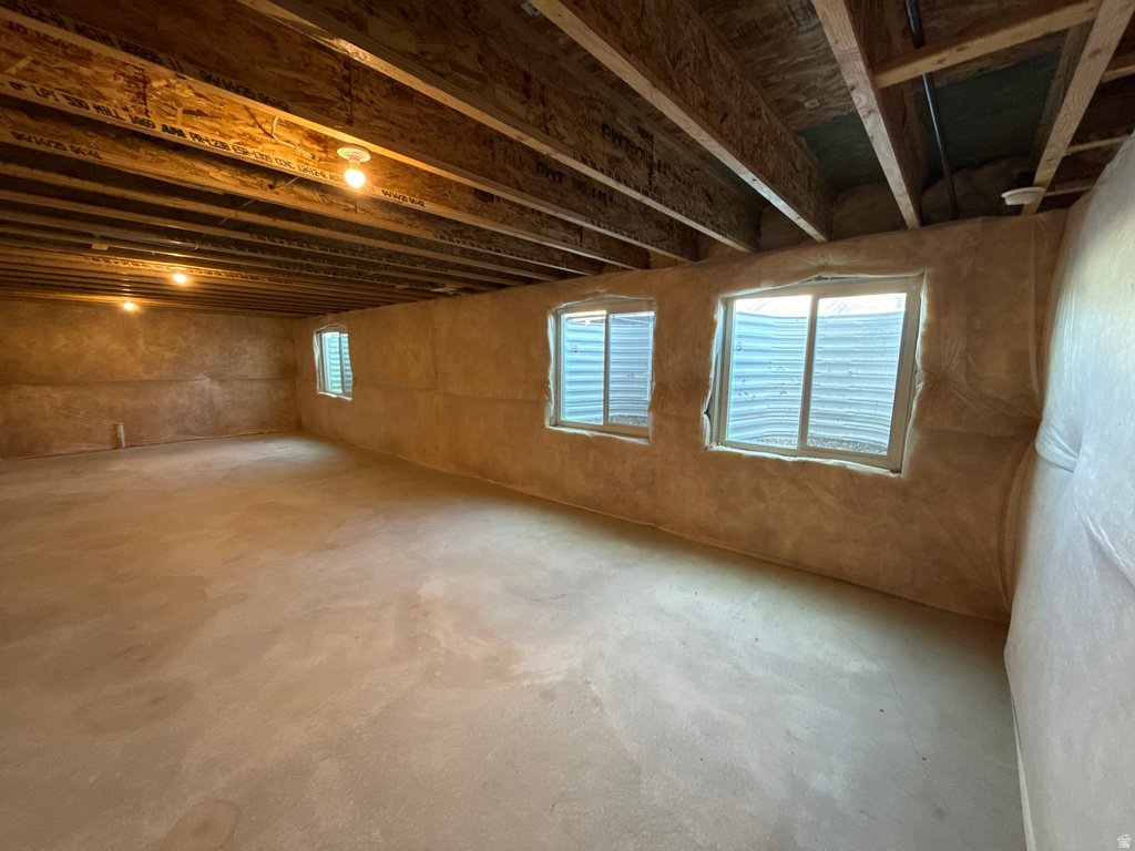 6374 S RAY DR #111 South Weber, UT 84405