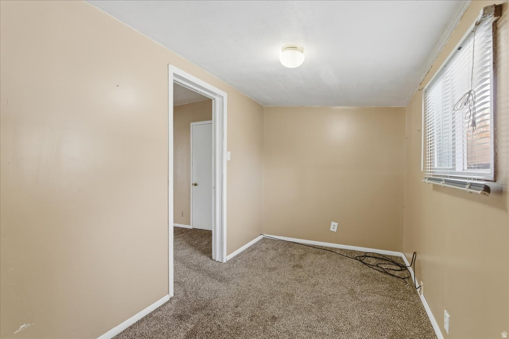 2758 S SPENCER AVE Magna, UT 84044