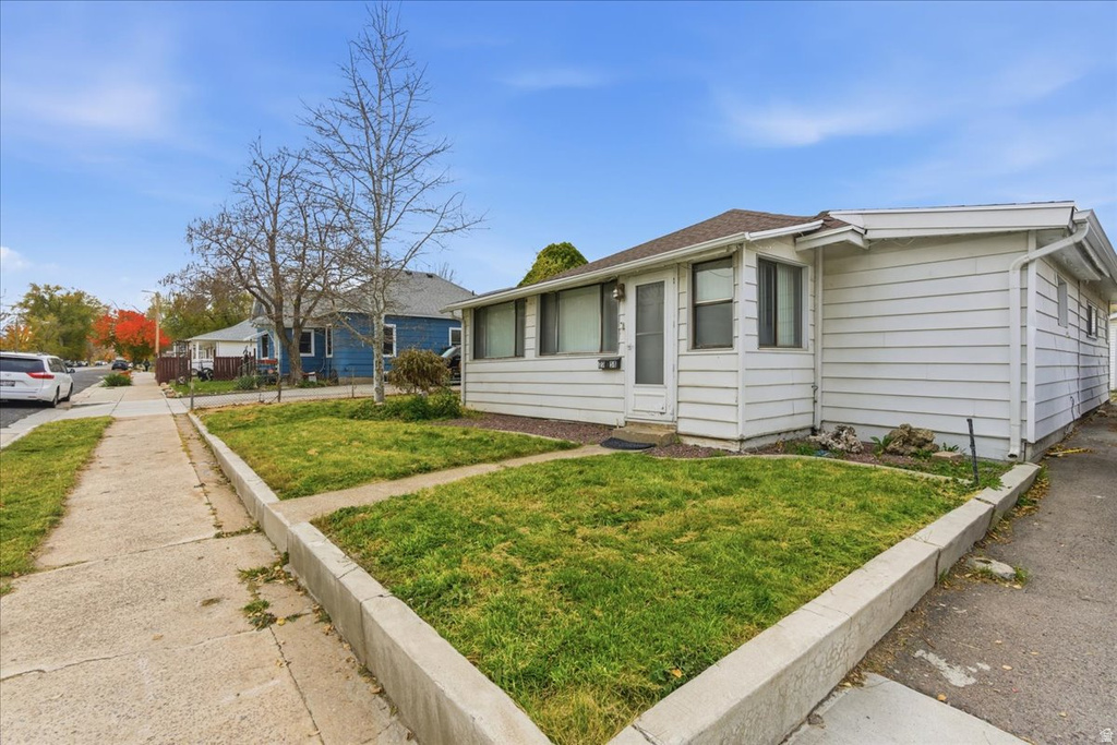 2758 S SPENCER AVE Magna, UT 84044