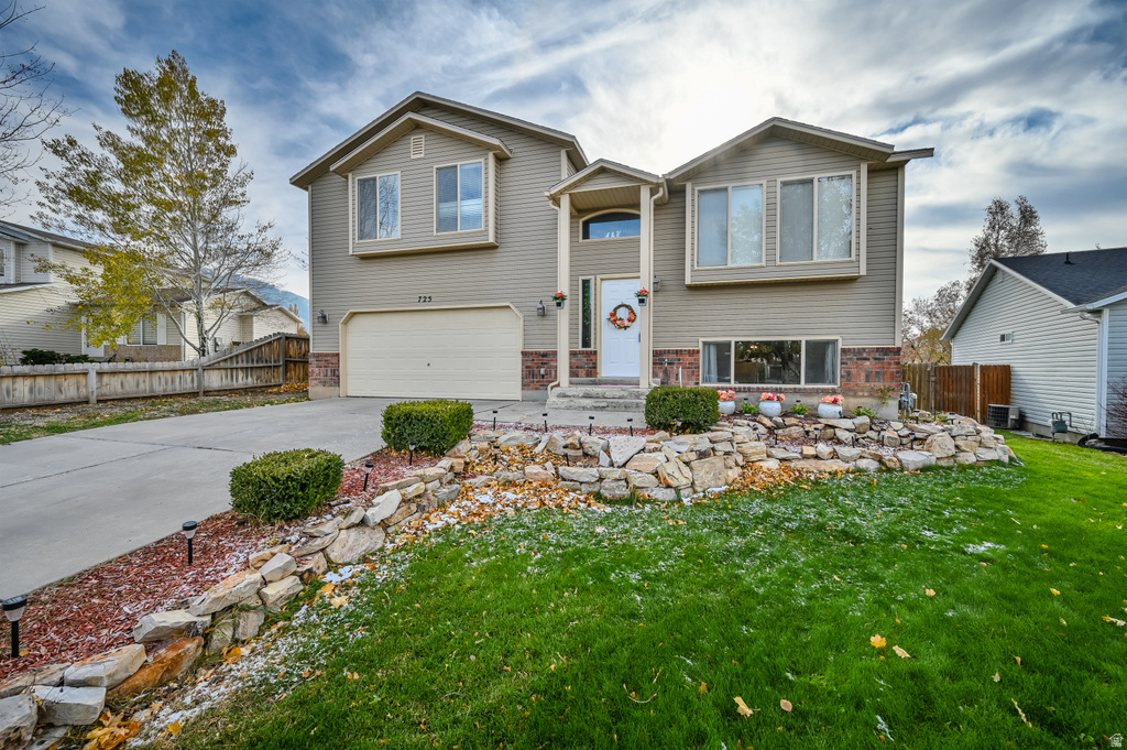 725 N FOX RUN DR Tooele, UT 84074