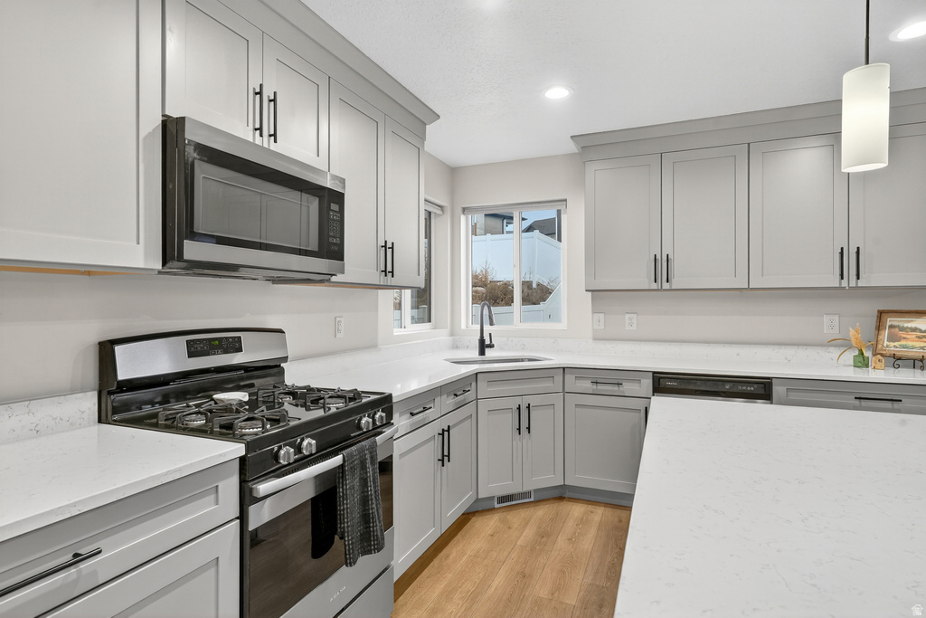 478 N WOODLAND RD Saratoga Springs, UT 84045