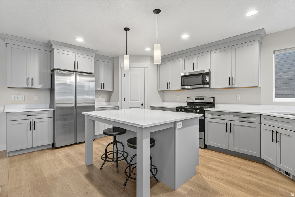 478 N WOODLAND RD Saratoga Springs, UT 84045