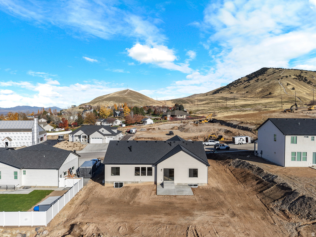 1130 E 245 N Hyde Park, UT 84318