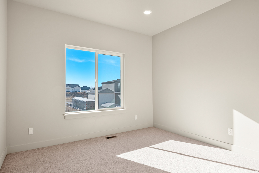 1130 E 245 N Hyde Park, UT 84318