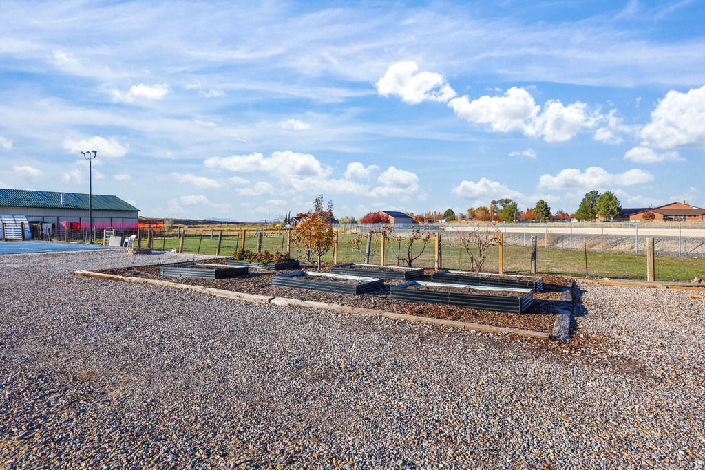 2154 W 2700 S Syracuse, UT 84075