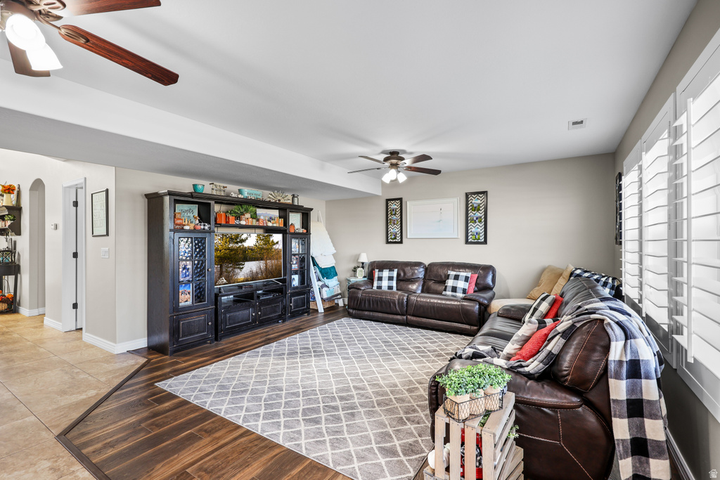 2154 W 2700 S Syracuse, UT 84075