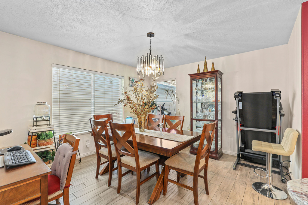 1623 S 925 W Woods Cross, UT 84087