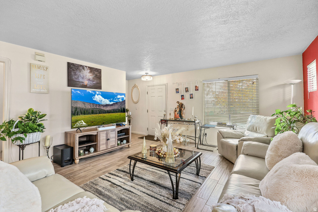 1623 S 925 W Woods Cross, UT 84087