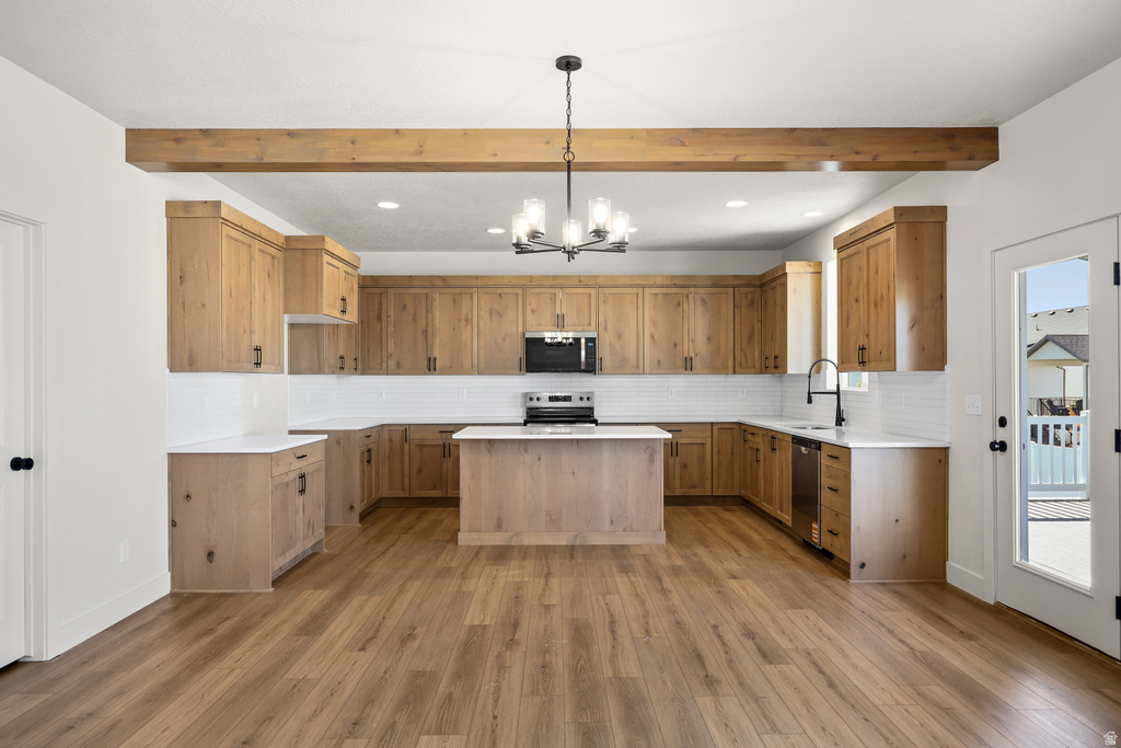 1068 S 4425 W West Point, UT 84015