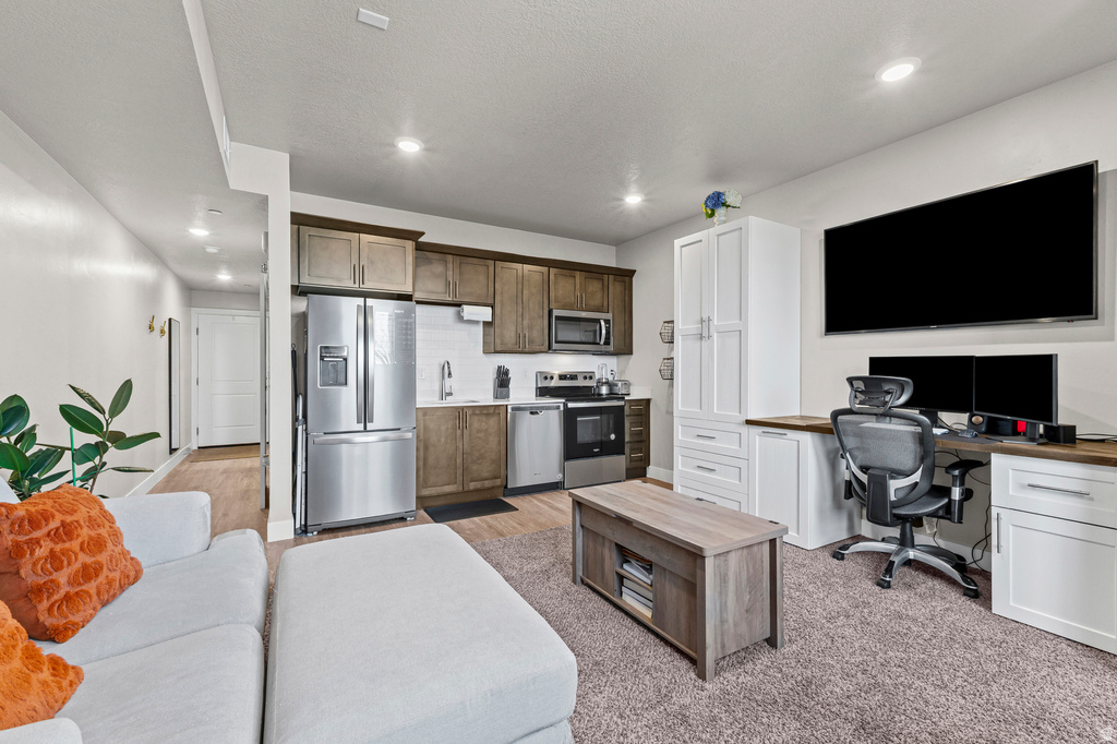 2101 N MAIN ST #203 Sunset, UT 84015