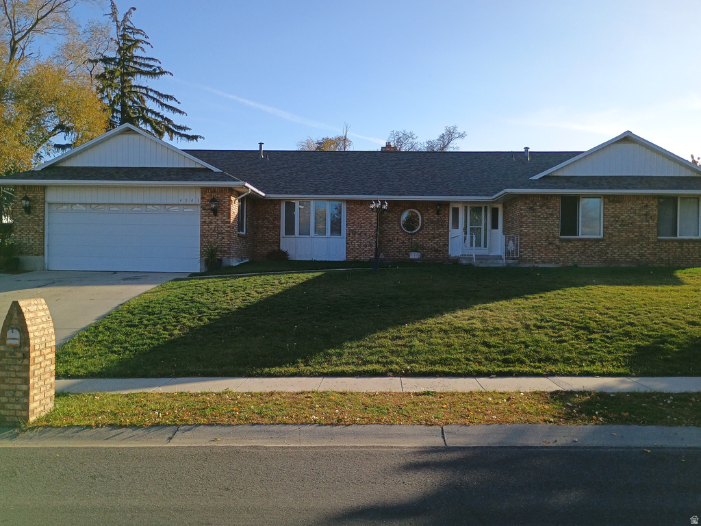 4043 W Continental Dr