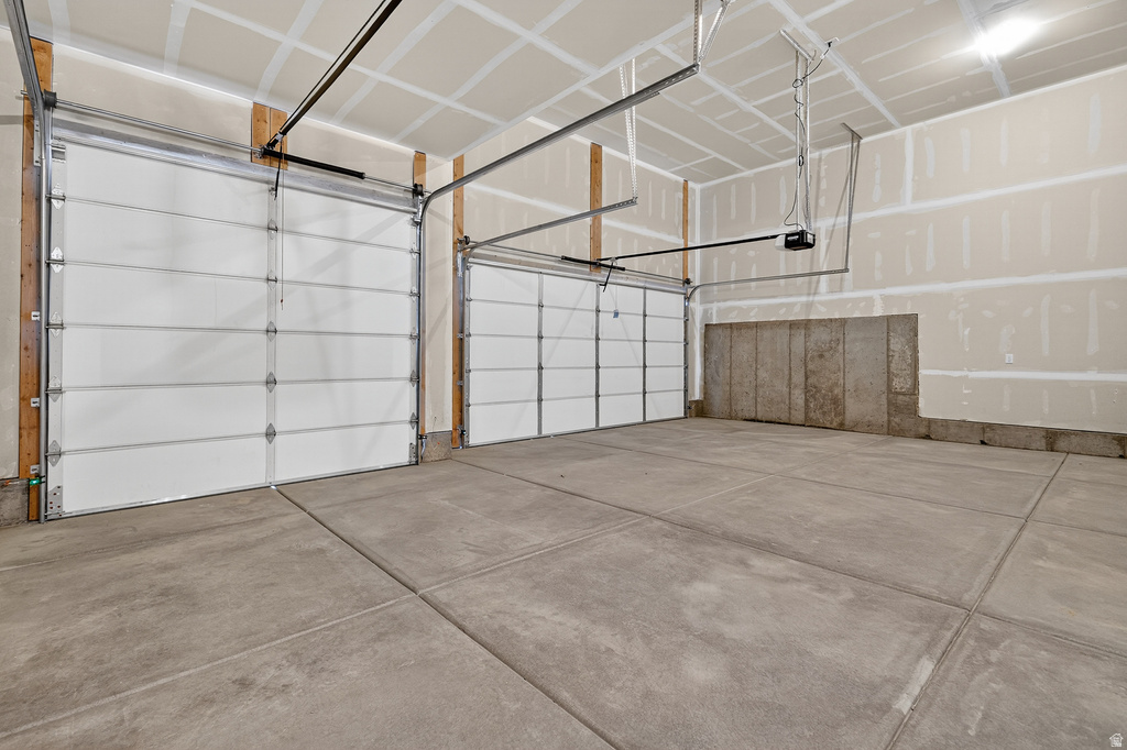 3221 N 2875 W #33 Plain City, UT 84404