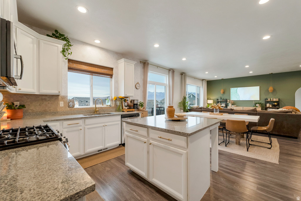 194 E BLISS DR Saratoga Springs, UT 84045