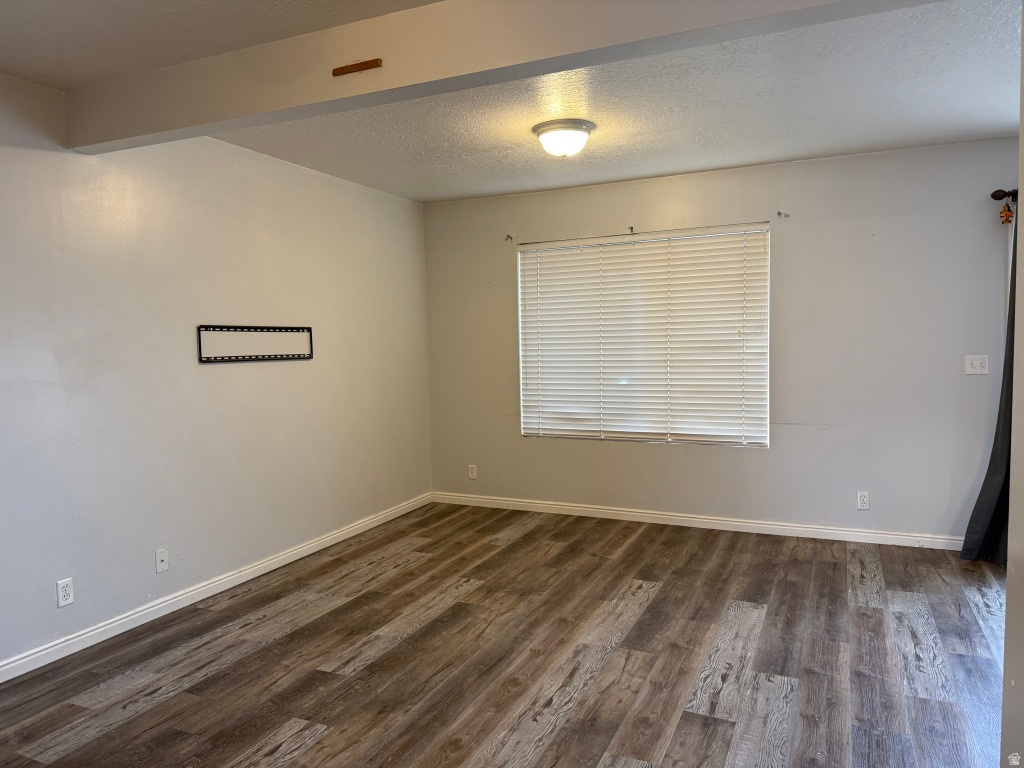 176 W SAVANNAH LN Harrisville, UT 84414