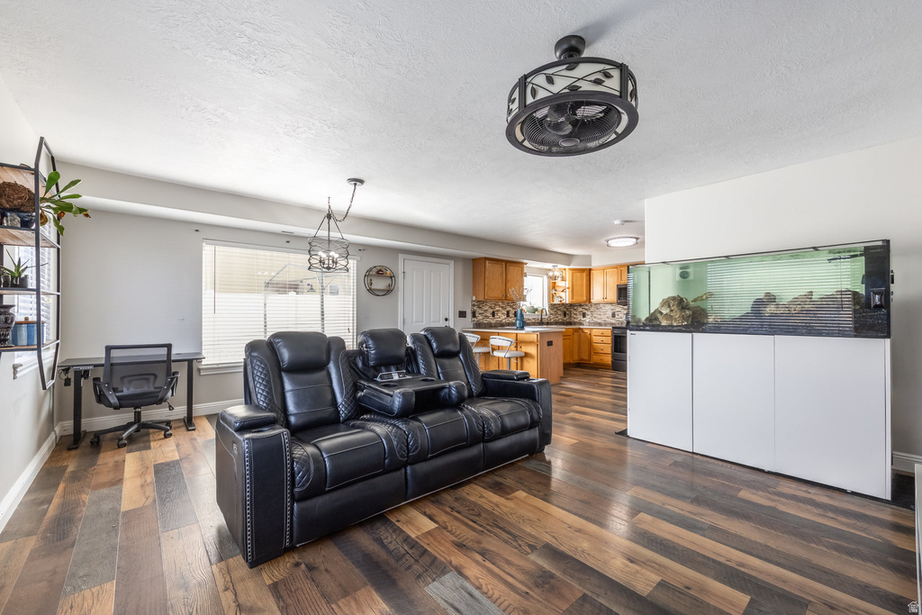 9413 S PURPLE LILAC LN Sandy, UT 84070