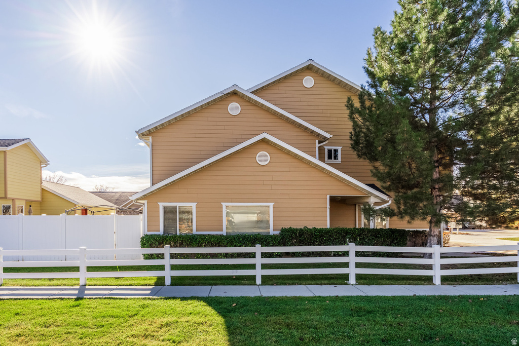 9413 S PURPLE LILAC LN Sandy, UT 84070