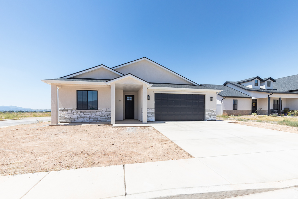 1148 N YUCCA ST Cedar City, UT 84721