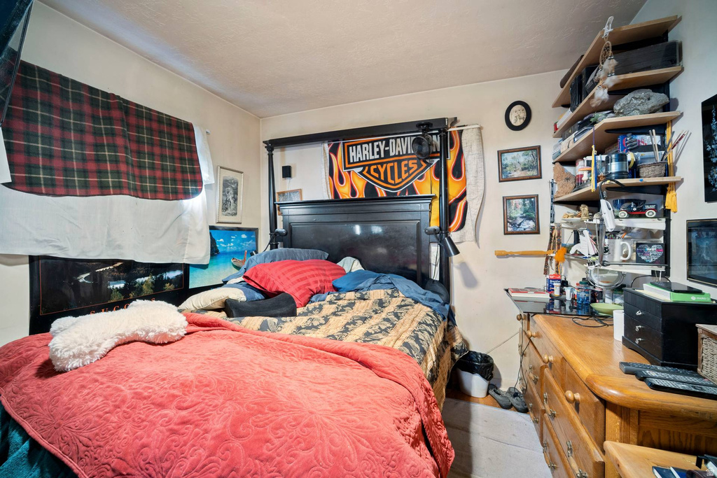 1102 S NAVAJO ST Salt Lake City, UT 84104