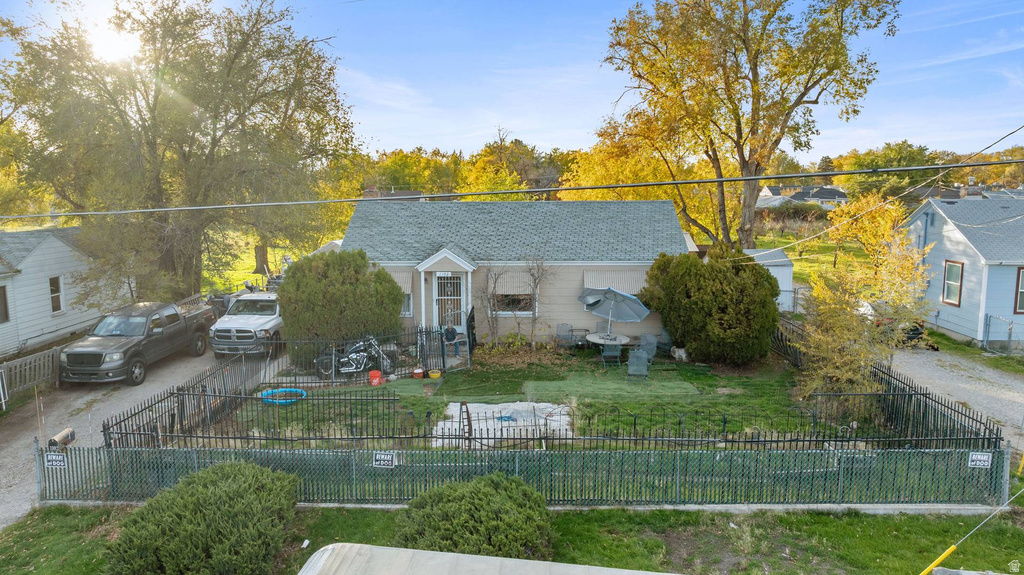 1102 S NAVAJO ST Salt Lake City, UT 84104